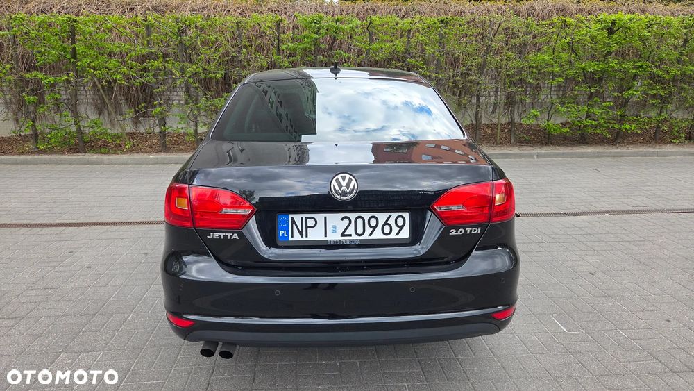 Volkswagen Jetta - 7