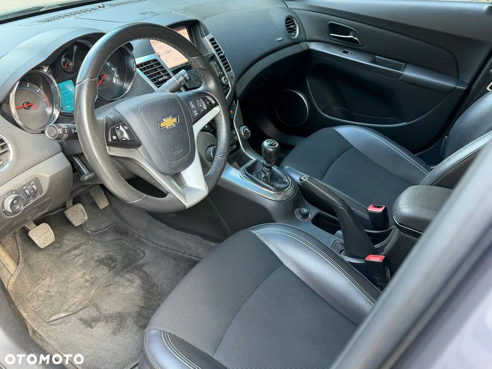 Chevrolet Cruze 1.4T LTZ+ - 9