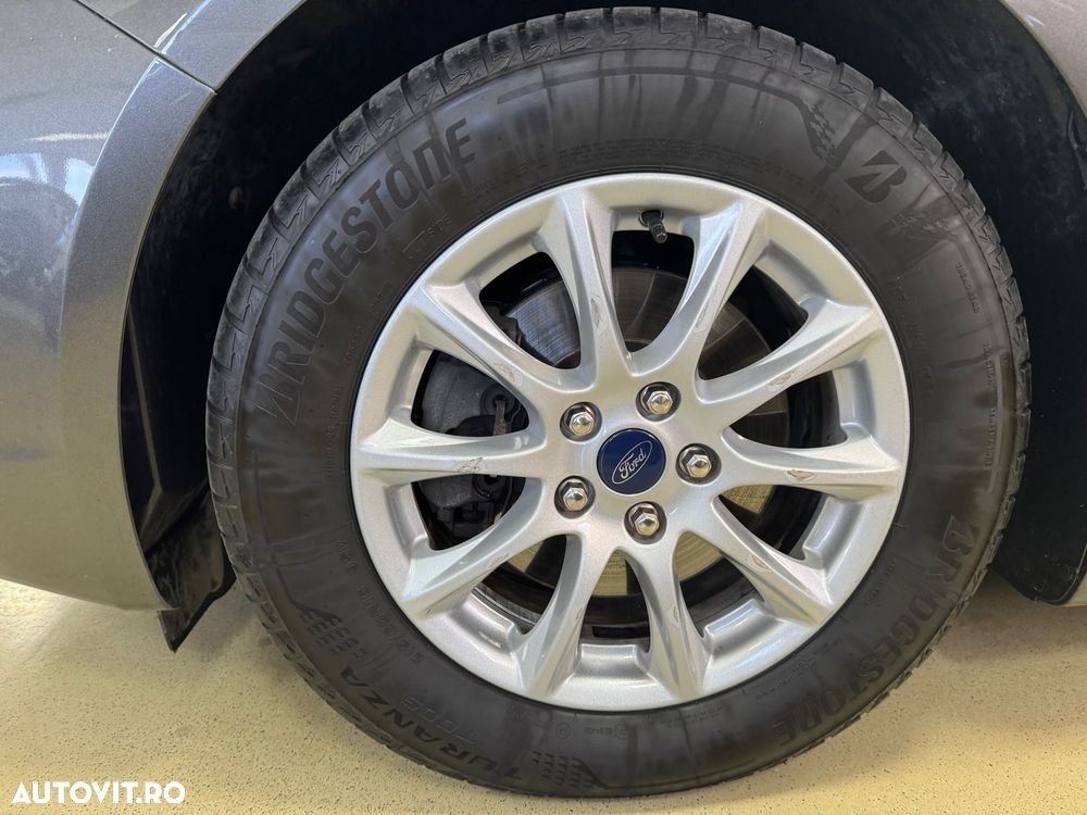 Ford Mondeo 2.0 HEV Titanium - 22