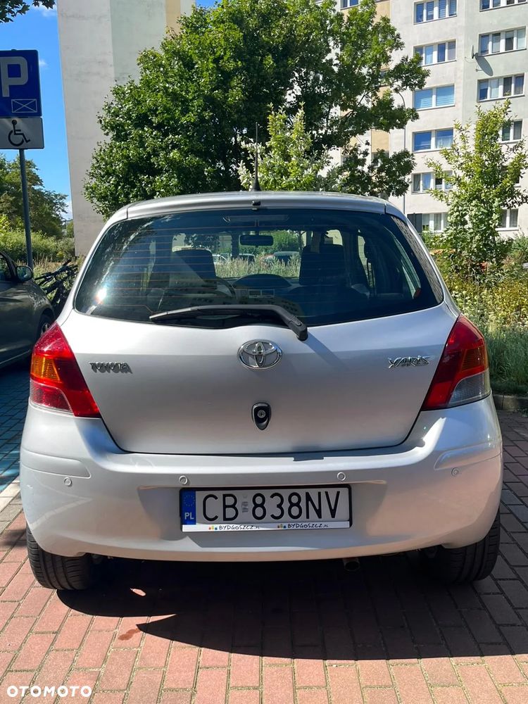Toyota Yaris - 5