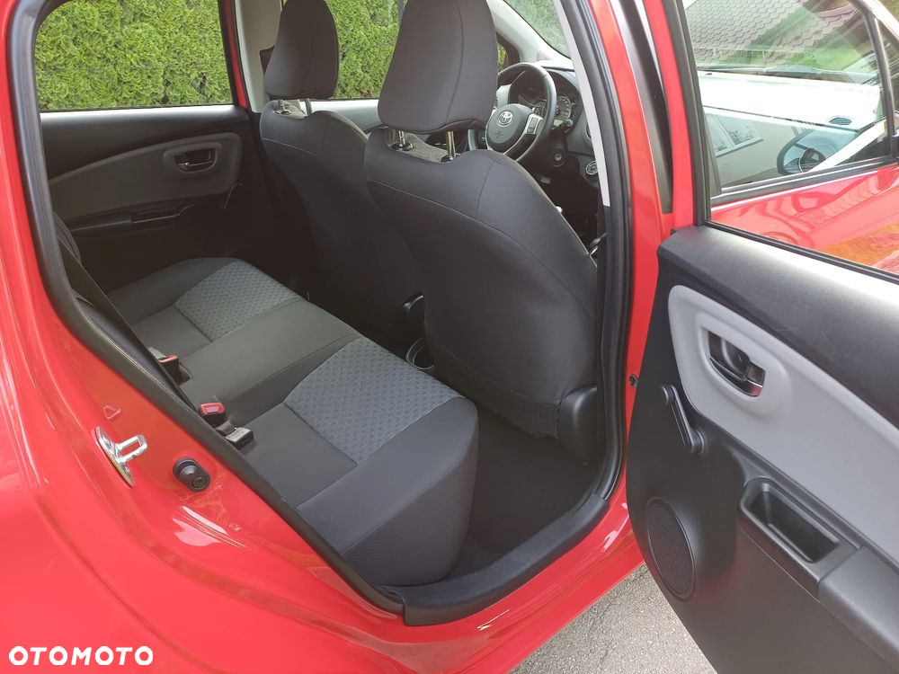 Toyota Yaris - 24