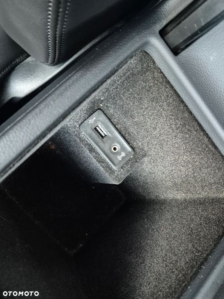 Volkswagen Passat 2.0 TDI Bi-Turbo BMT 4Mot Highline DSG - 27