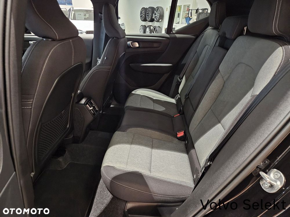 Volvo XC 40 - 18