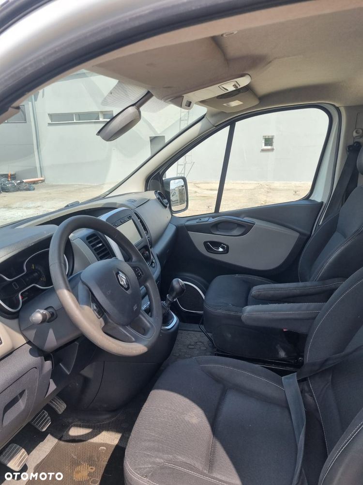 Renault Trafic - 10