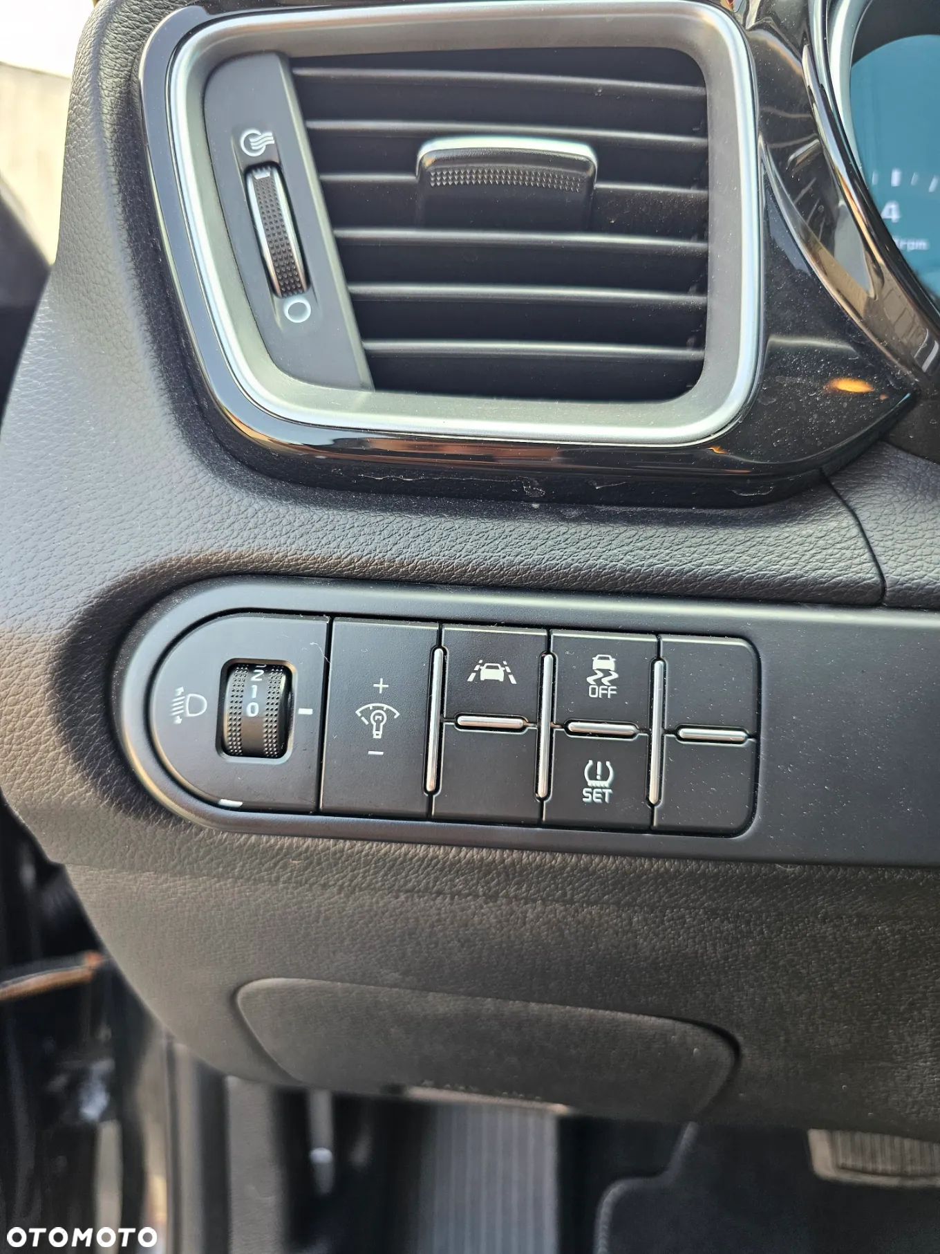 Kia XCeed 1.4 T-GDI OPF DCT7 JBL SOUND EDITION - 19