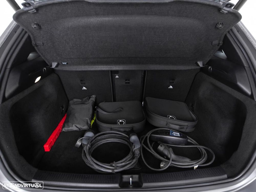 Mercedes-Benz B 250 e AMG Line - 14