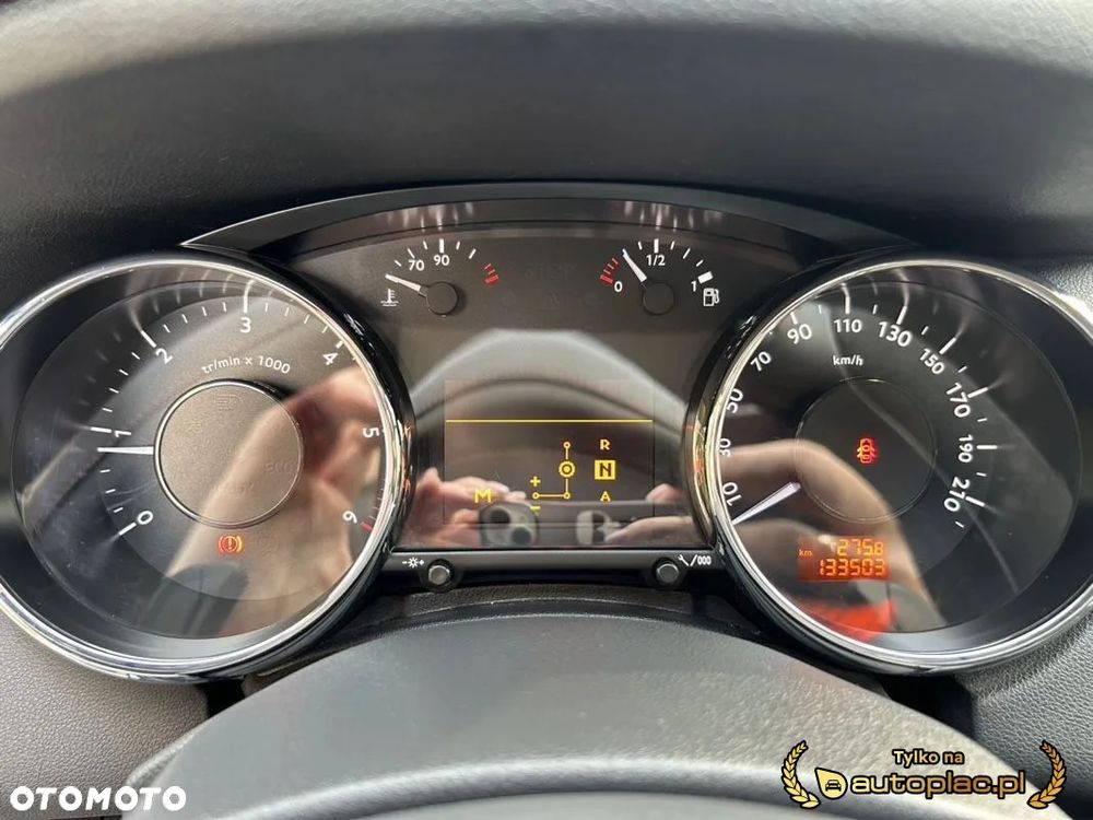 Peugeot 5008 e-HDI FAP 115 EGS6 Stop&Start Active - 5