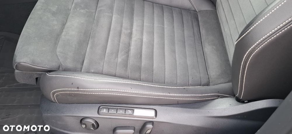 Volkswagen Passat - 18