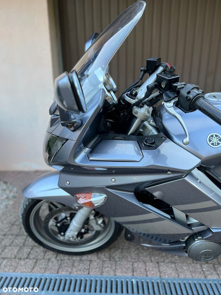 Yamaha FJR - 18