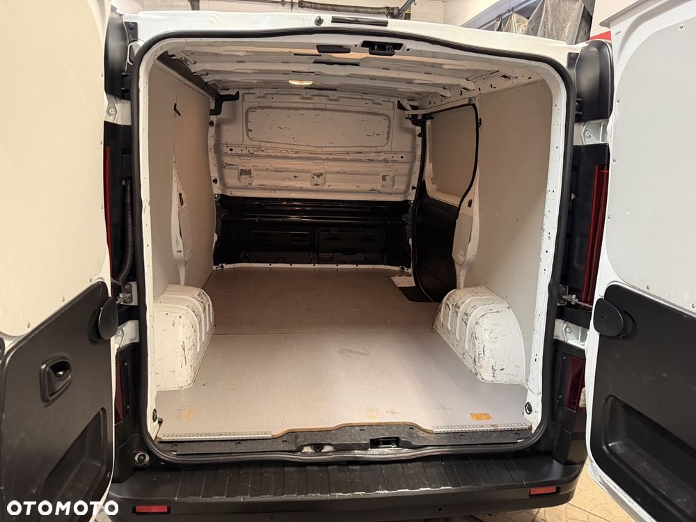Renault Trafic - 15