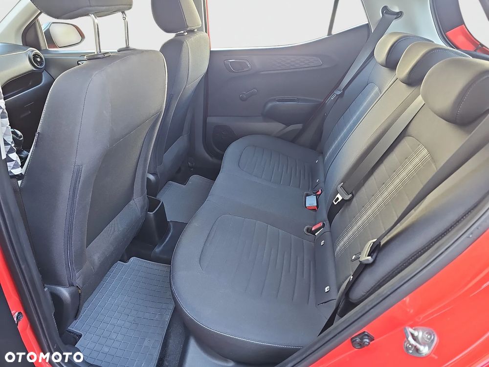 Hyundai i10 1.2 Premium - 24