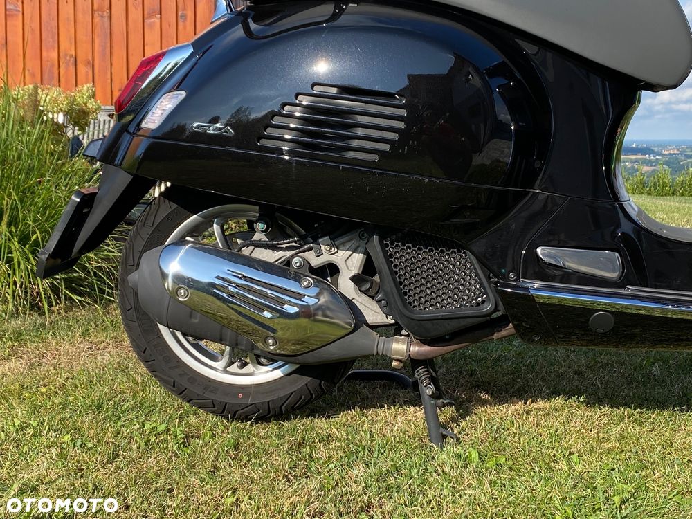 Vespa GTS - 7