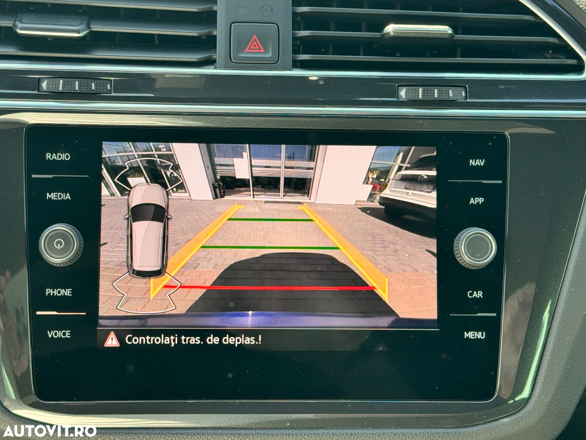 Volkswagen Tiguan 2.0 TDI SCR DSG 4Motion R-Line - 13