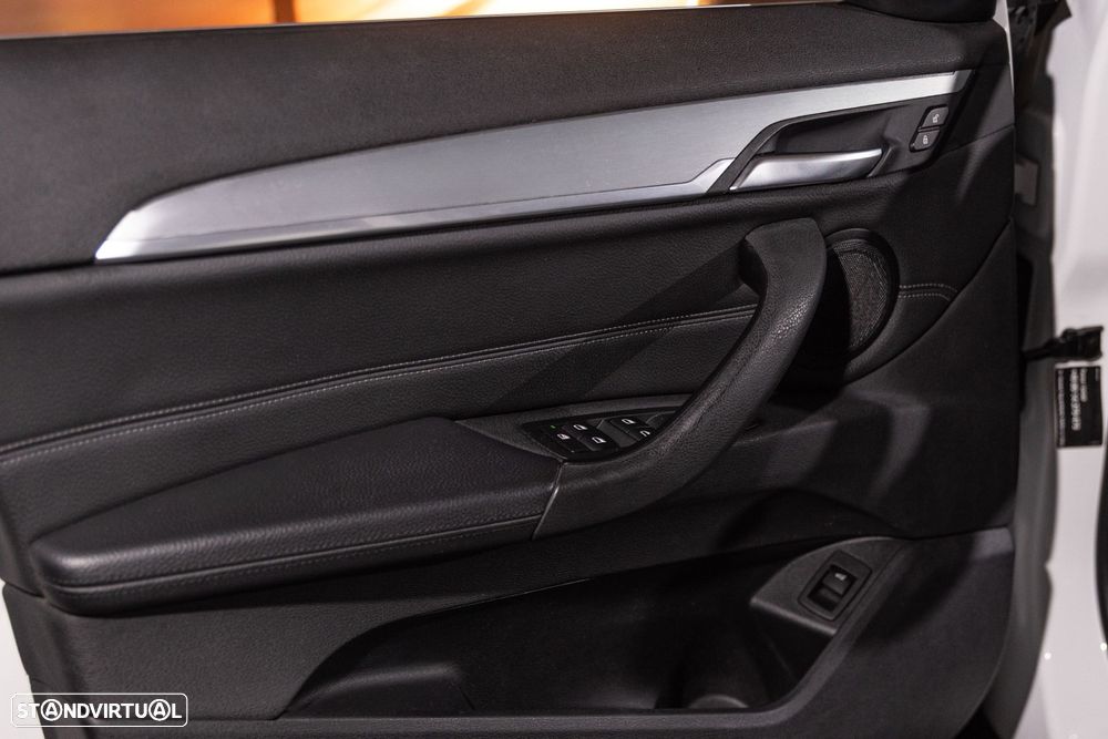 BMW X1 18 i sDrive xLine - 29