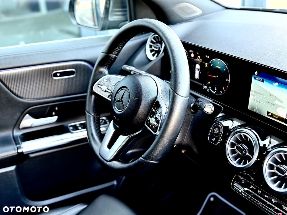 Mercedes-Benz GLA 200 d 8G-DCT AMG Line - 38