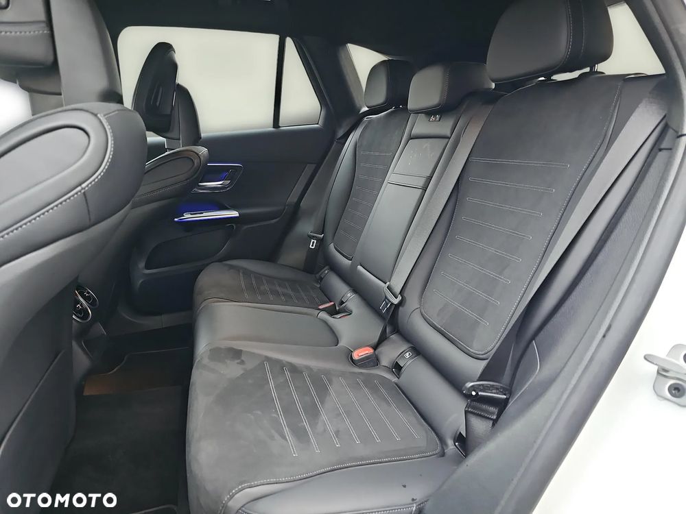 Mercedes-Benz GLC 200 d 4Matic 9G-TRONIC AMG Line Advanced - 11