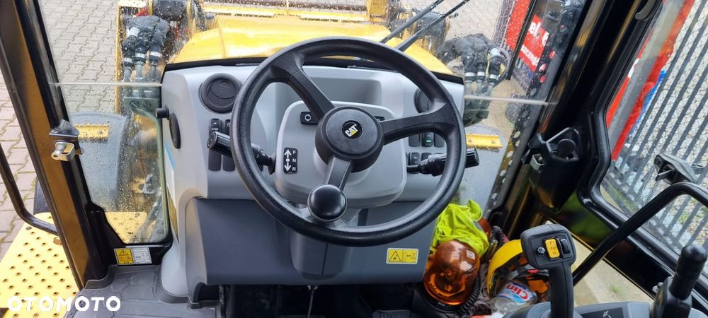 Caterpillar 432F2 - 13