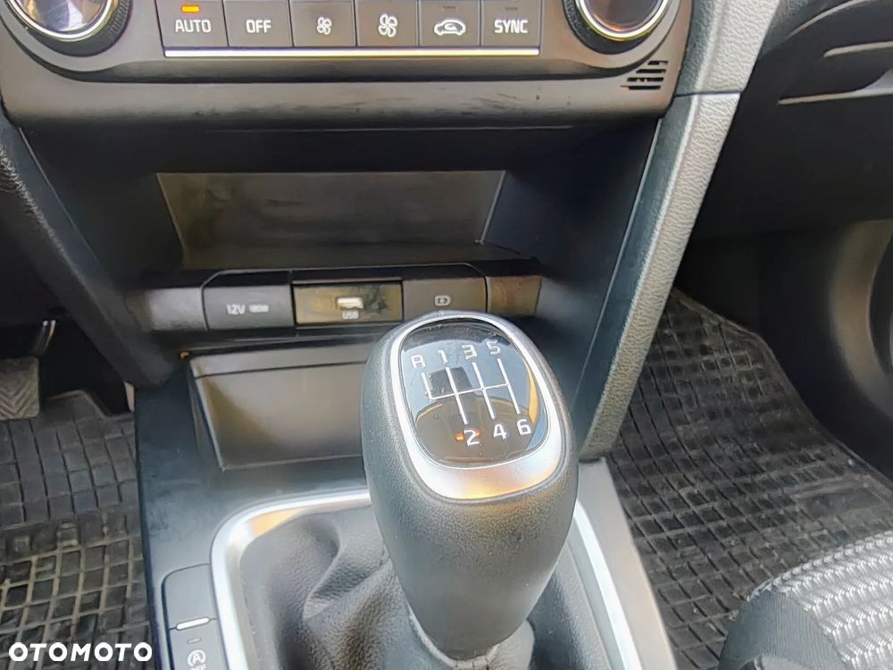 Kia XCeed 1.0 T-GDI L - 9