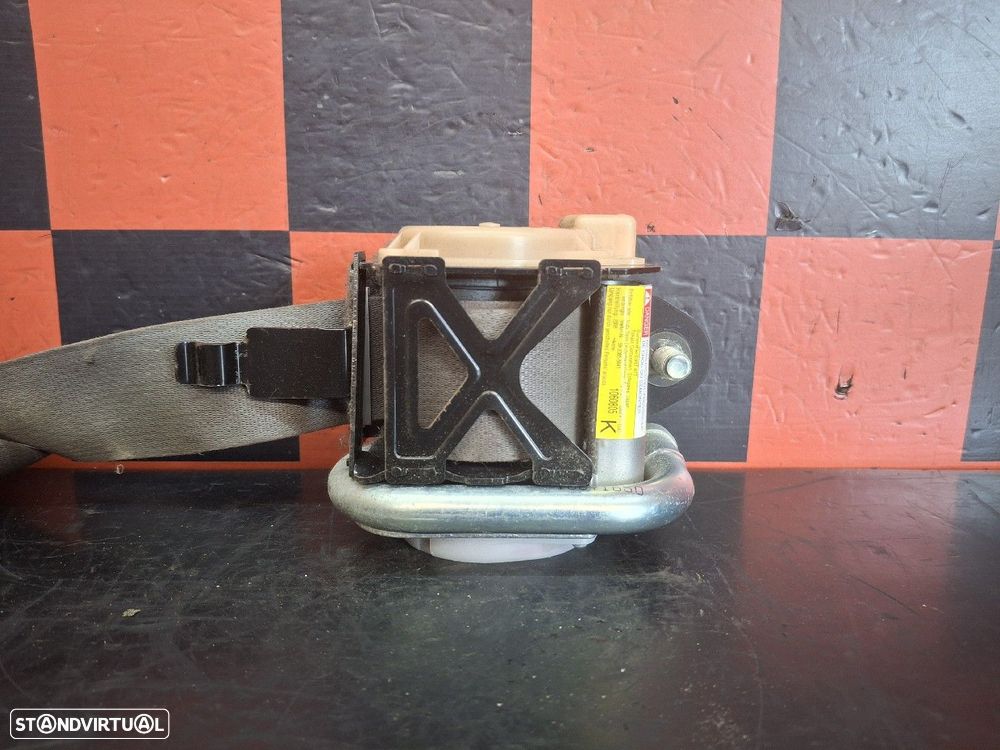 Cinto Frente Direito Isuzu Elf Camião De Plataforma/Chassis (Nkr8_, Nk - 3