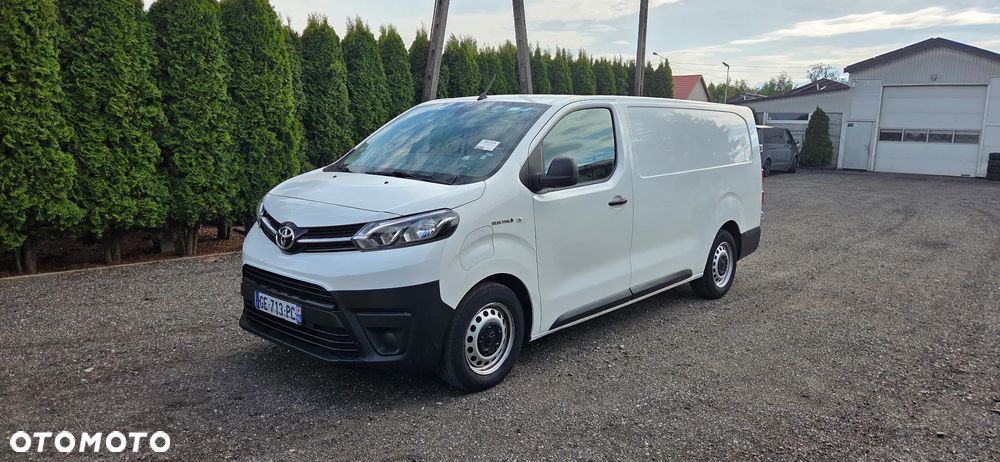 Toyota Proace - 1