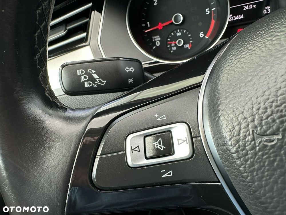 Volkswagen Passat Variant 2.0 TDI BMT Comfortline - 21