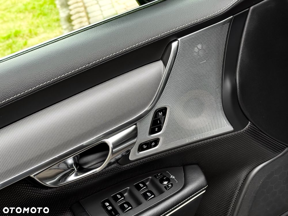 Volvo V90 D5 AWD Geartronic R Design - 26
