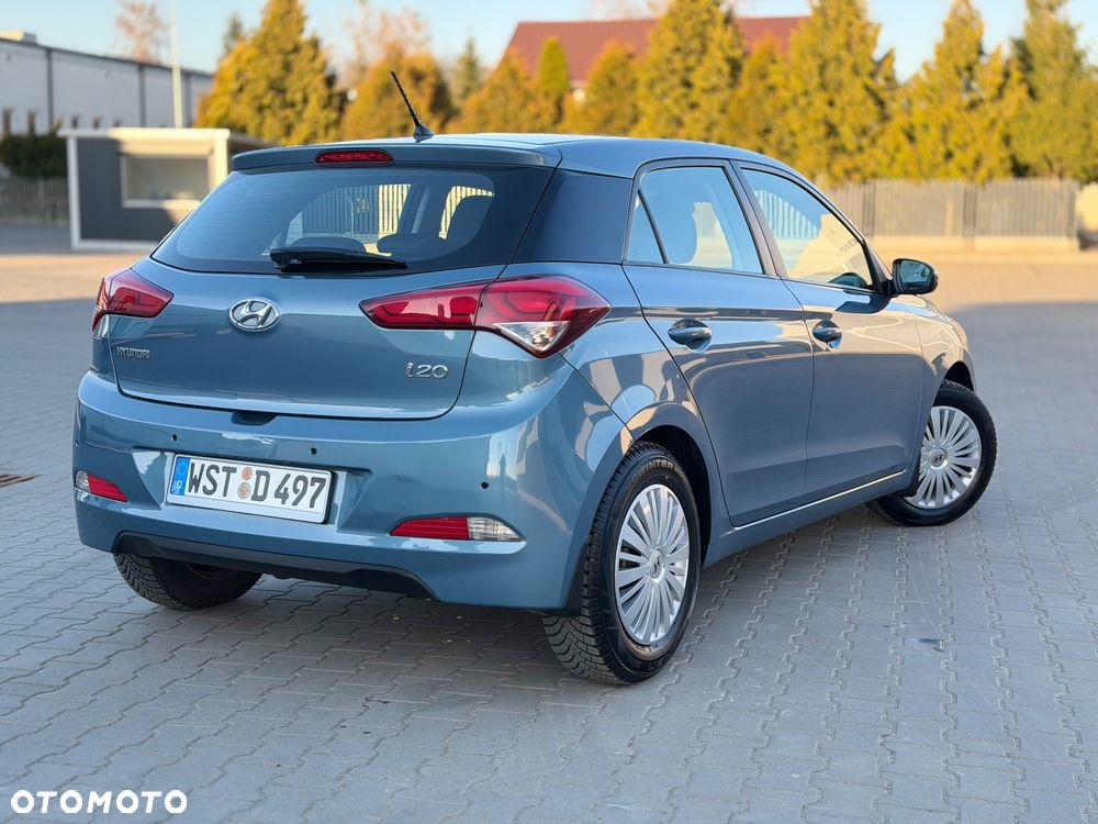 Hyundai i20 1.4 Comfort EU5 - 3