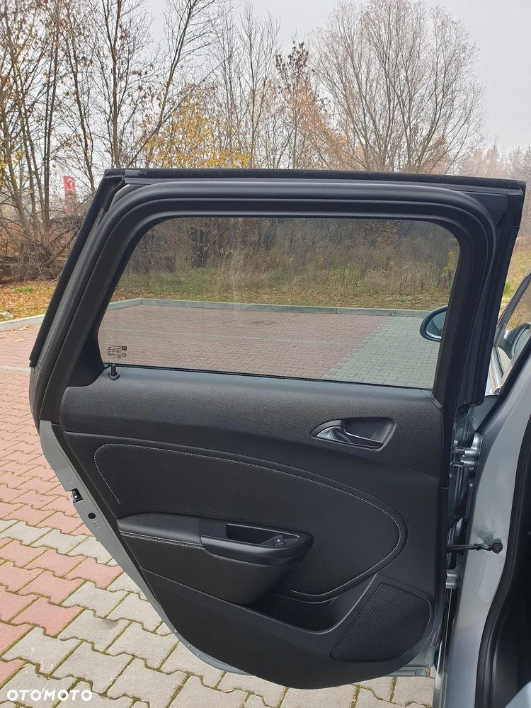 Opel Astra 1.4 Turbo Sports Tourer Innovation - 30