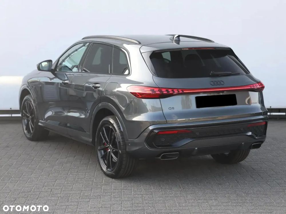 Audi Q5 e-Hybrid Quattro S tronic - 4