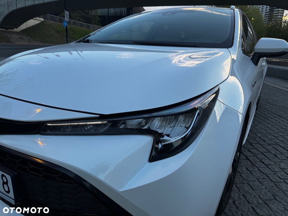 Toyota Corolla 2.0 Hybrid Executive - 14