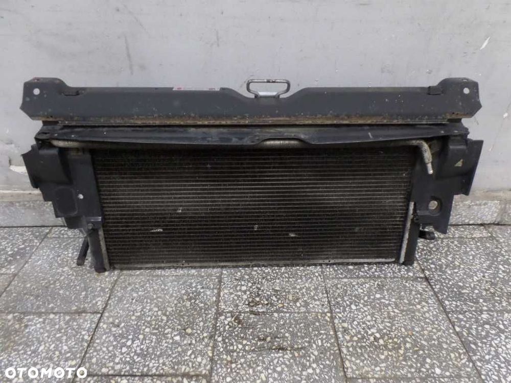 VW T4 MULTIVAN CARAVELLE 91-99 1.9 2.4 CHLODNICA WENTYLATOR PAS PRZEDNI 701422091A 701121207B - 1