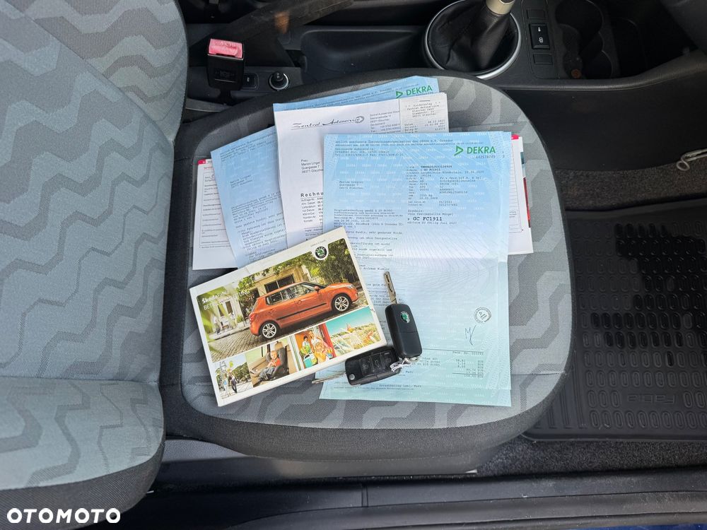 Citroën C4 1.4 16V X - 12