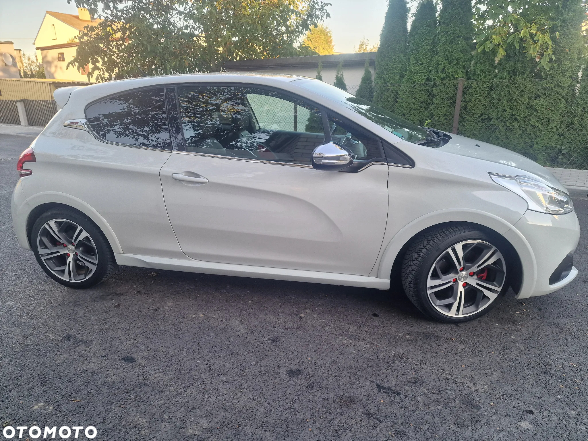 Peugeot 208 THP STOP & START GTi by Sport - 15