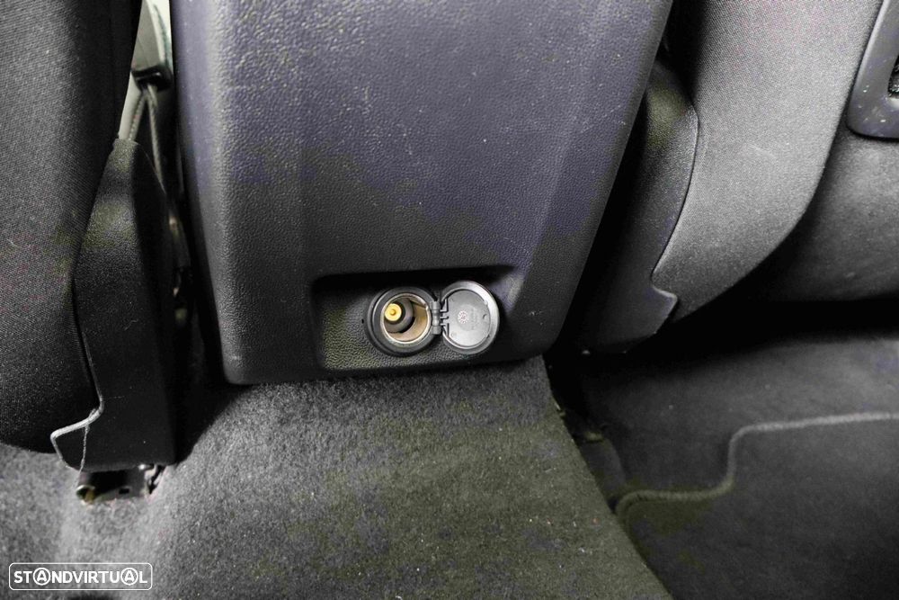 Ford Focus 1.5 TDCi ECOBlue Connected Aut. - 37