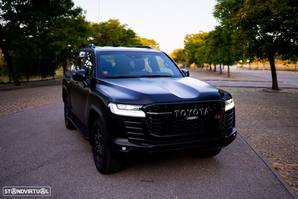 Toyota Land Cruiser - 9