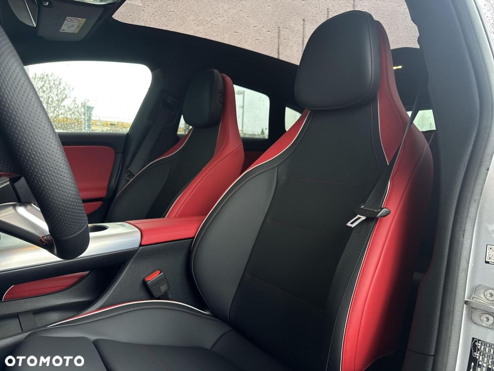 Mercedes-Benz CLA - 11
