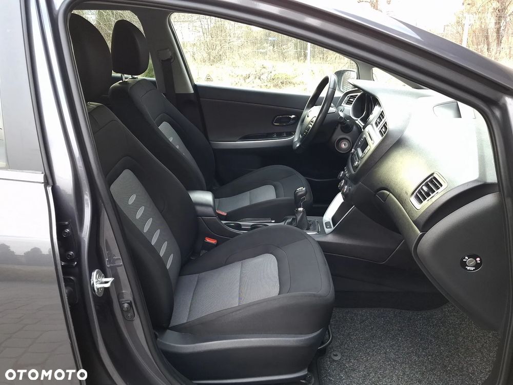 Kia Ceed 1.6 GDI ISG Platinum Edition - 9