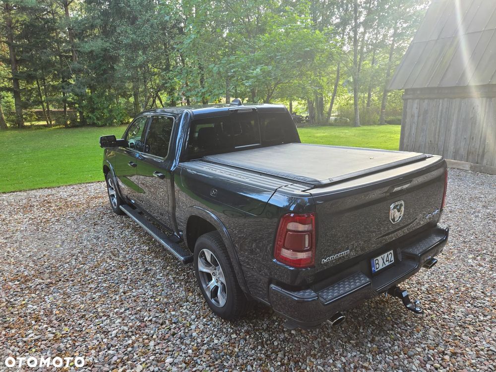 RAM 1500 5.7 eTorque Crew Cab Shortbed Laramie Chrome - 6