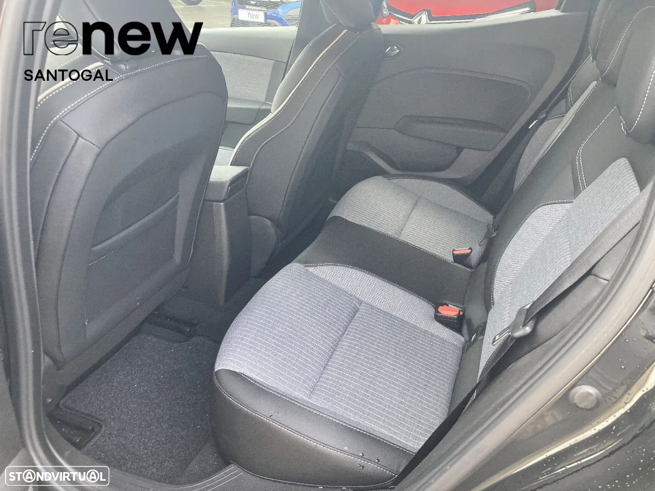 Renault Clio 1.0 TCe Techno Bi-Fuel - 19
