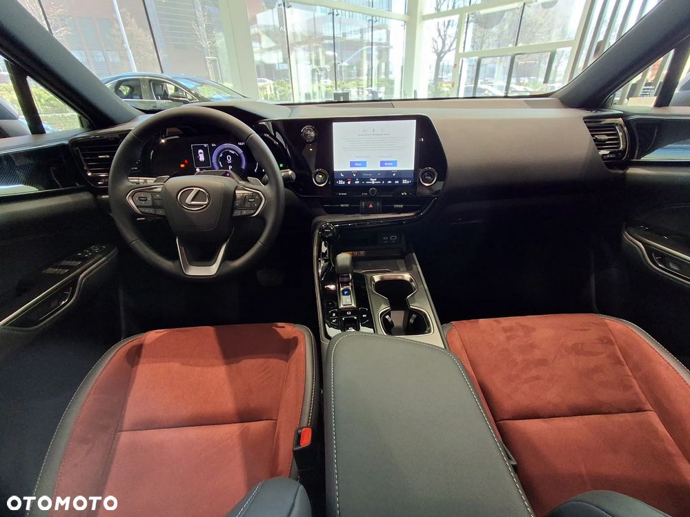 Lexus NX 350h Elegance AWD - 18