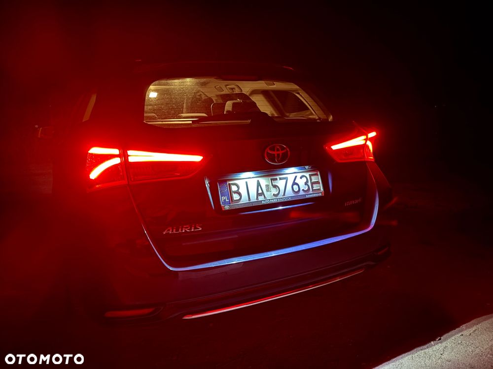 Toyota Auris 1.8 HSD Sol - 10