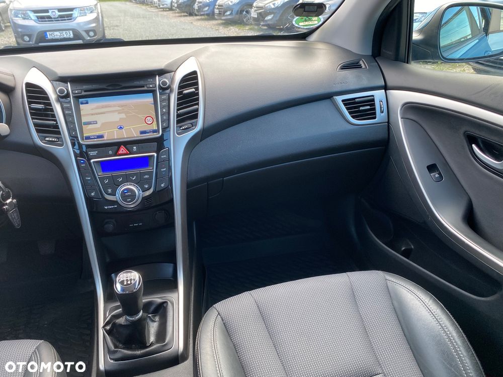 Hyundai i30 1.4 Premium - 32
