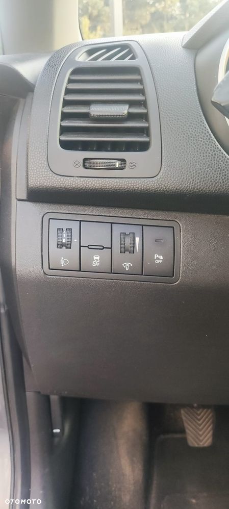 Kia Venga - 38