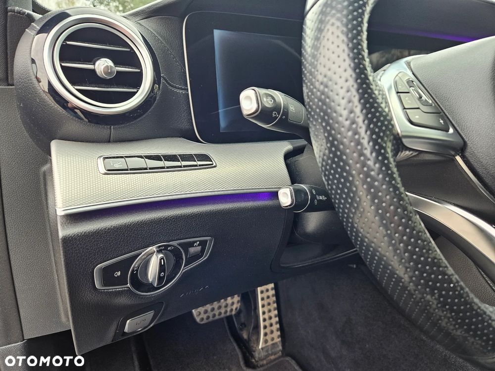 Mercedes-Benz Klasa E 220 d 9G-TRONIC - 12