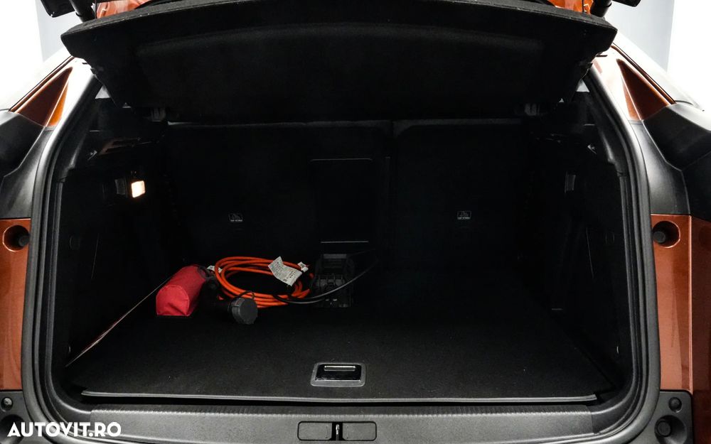 Peugeot 3008 PHEV 180 EAT8 Allure Pack - 26