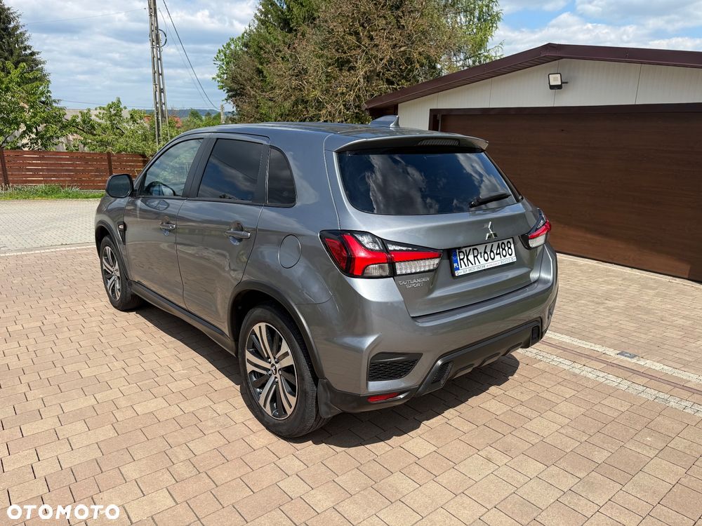 Mitsubishi ASX - 5