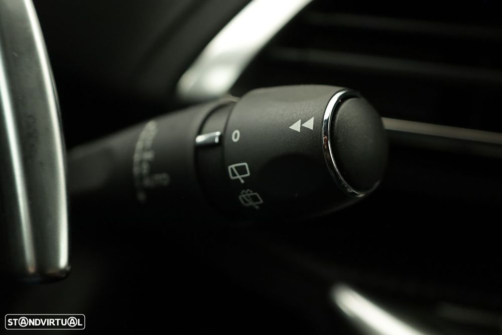 Peugeot 3008 1.6 Hybrid Allure Pack e-EAT8 - 18
