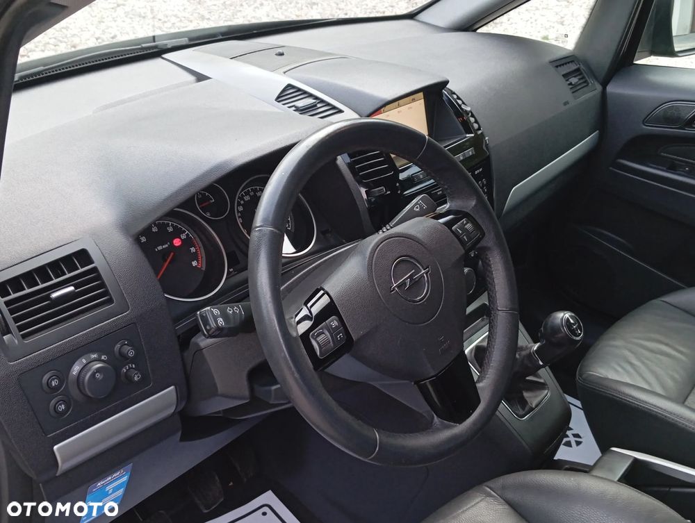 Opel Zafira 1.8 Design Edition - 21