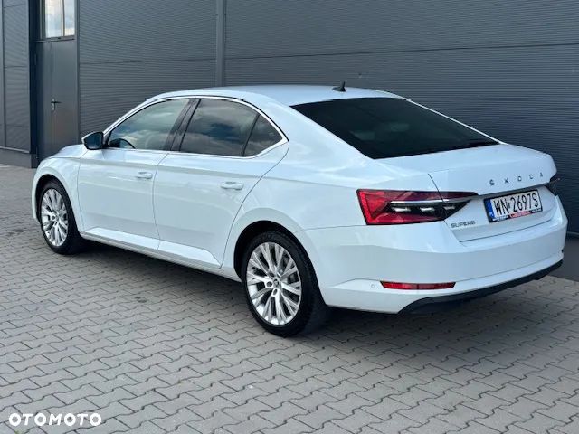 Skoda Superb 2.0 TDI SCR Style DSG - 9