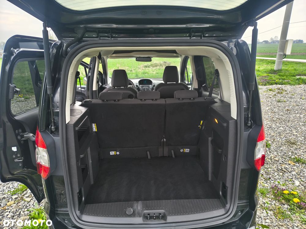 Ford Tourneo Courier 1.0 EcoBoost S&S Titanium - 8